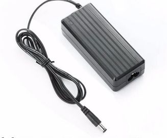 65W 노트북/인쇄 기계의 고능률을 위한 24 볼트 탁상용 힘 접합기 AC DC