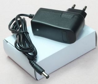 녹색 회전 빛을 가진 4.2V 12.6V 16.8V Li 이온 18650 배터리 충전기/납축 전지 충전기