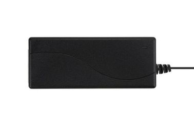 CCTVs/LCD 감시자, 142*62*35MM를 위한 경량 AC 직류 전원 접합기 충전기