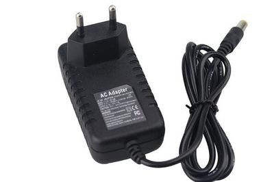 내화성이 있는 산 12V 힘 접합기 12 볼트 1.5A 2A 2.5A 3A 전력 공급 PC를 벽으로 막으십시오