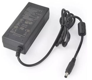 12V 5A 60Watt 암컷 수준 VI 힘 접합기, IP30 60Watt 전력 공급, 증명되는 세륨 UL