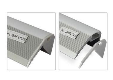 LED LED를 위한 층계를 위한 알루미늄 단면도 유포자는 단면도 공간에 의하여 서리로 덥은 유백색 PC 덮개를 벗깁니다